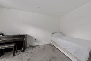 Bedroom- click for photo gallery